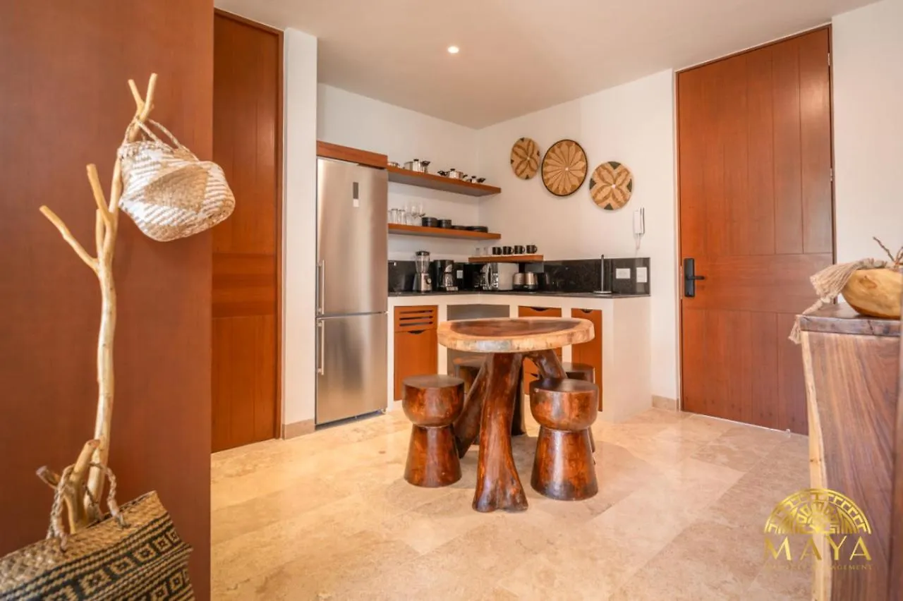 펜션 Nhoa 302B Lux 1Br Condo Top Jungle View Aldea Zama 툴룸 멕시코